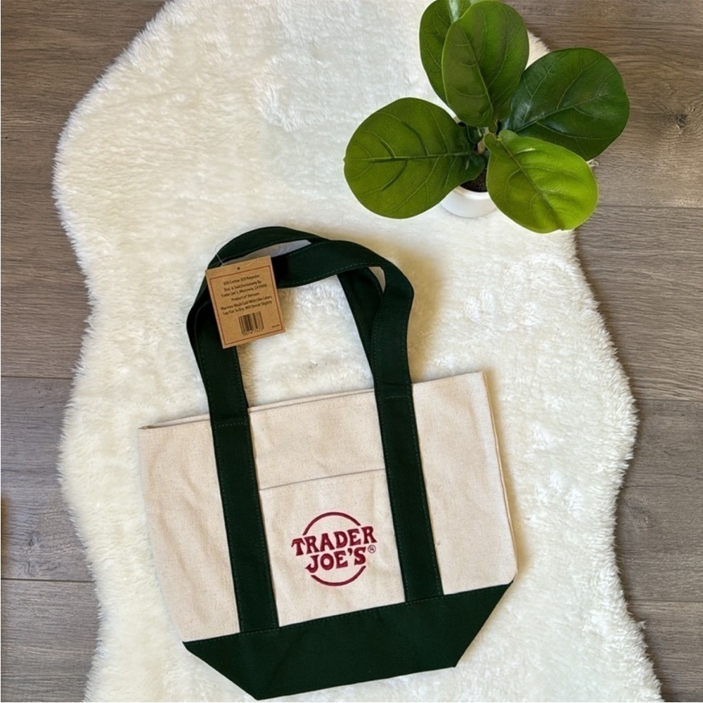 NWT Trader Joe’s Mini Tote Bag Hunter Green